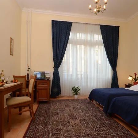 Budapest City Central Hotel