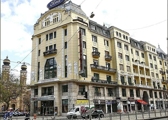Budapest City Central 3*